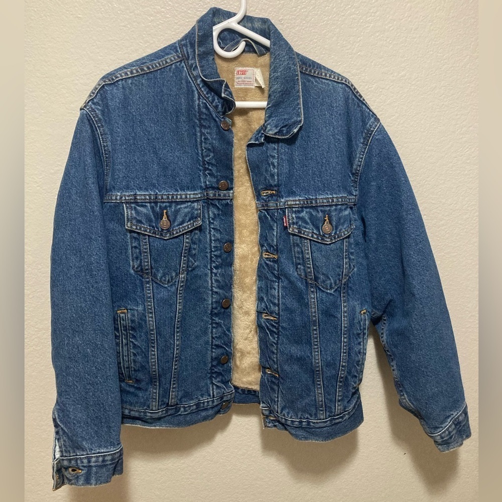 Vintage Levi’s Fleece Lined Denim Trucker Jacket Medium Blue Cozy Retro